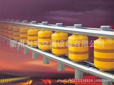 专业出口沙特土耳其旋转式防护栏safety roller barrier