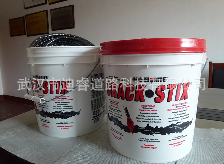 1892853349_1074776829