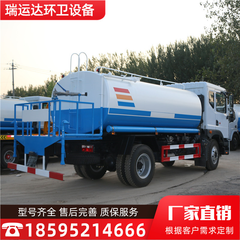 东风D9洒水车