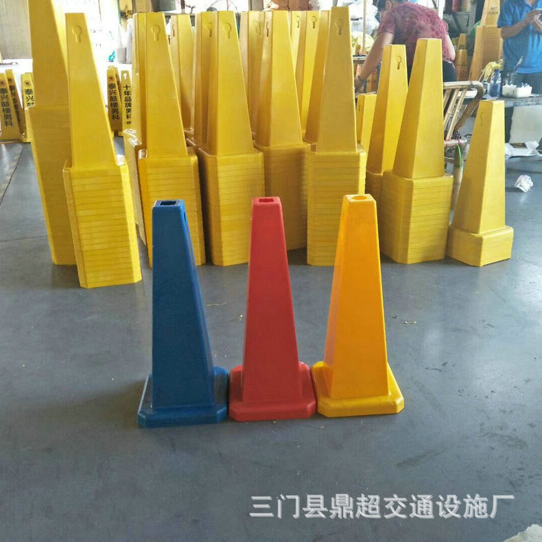 F051C4B88CC1E4EF9D23046F5CC555