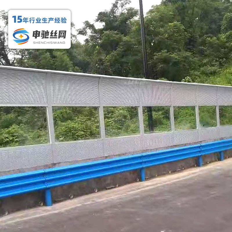 高速公路隔音屏居民区降噪吸音墙金属降噪围挡空调外机声屏障安装