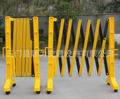 顺为交通 塑料伸缩护栏隔离栏 临时可移动护栏围栏 移动折叠护栏