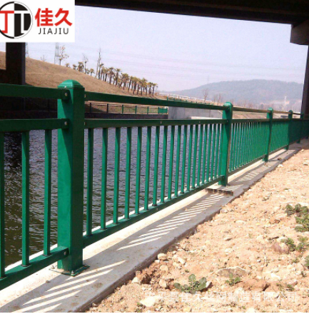 河道护栏厂家供应桥梁护栏 防撞栏杆 天桥隔离景观桥梁支持定制
