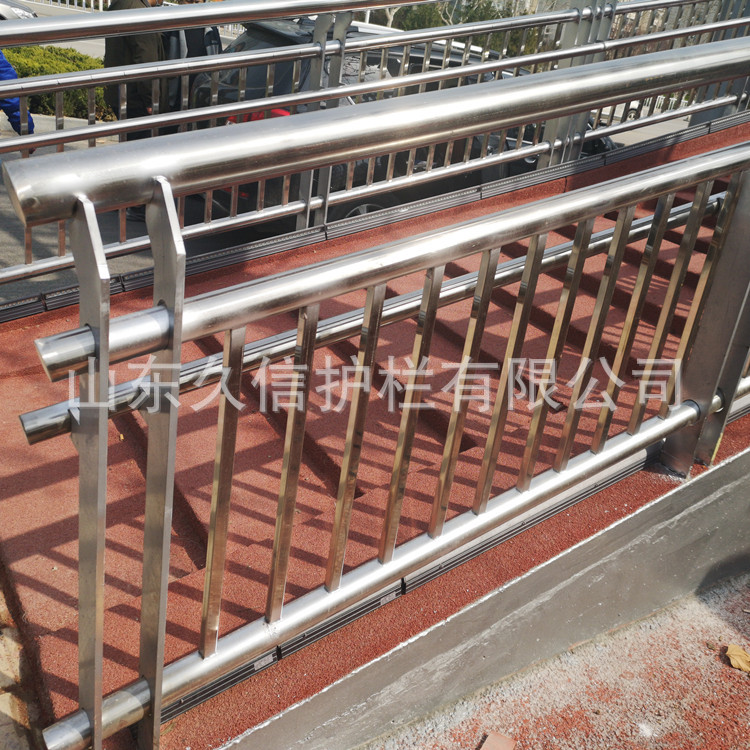 不锈钢天桥护栏