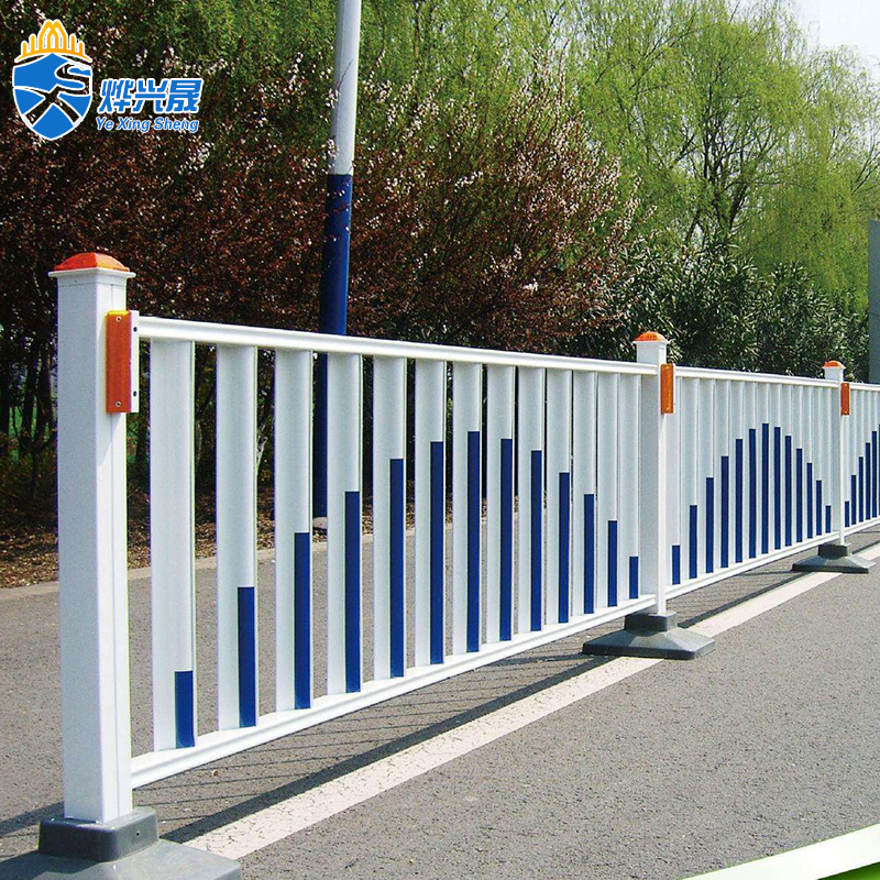 定制防撞防护市政隔离道路护栏 热镀锌城市交通分流道路围护栏厂