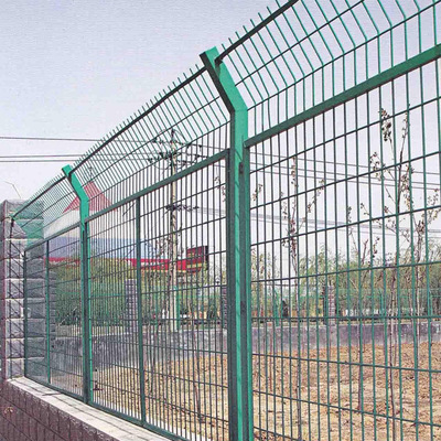 厂家多种护栏网 公路铁路框架防护网 景区果园养殖圈地防护网