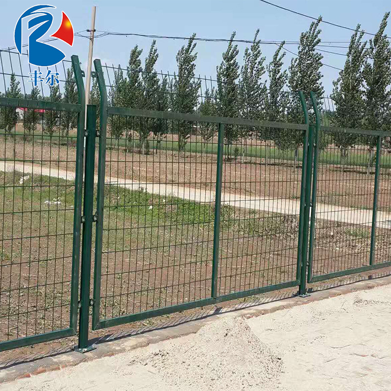 高速公路框架护栏网河道鱼塘铁丝围栏网圈地养殖隔离防护铁丝网