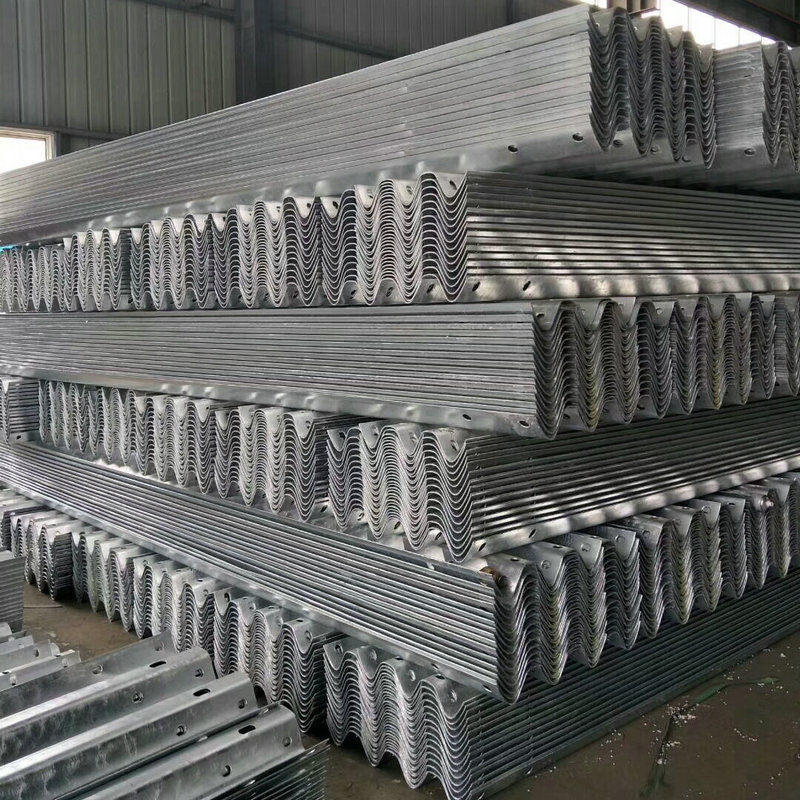 道路波形护栏厂家 高速公路护栏双波三波护栏 批发道路安全防撞栏