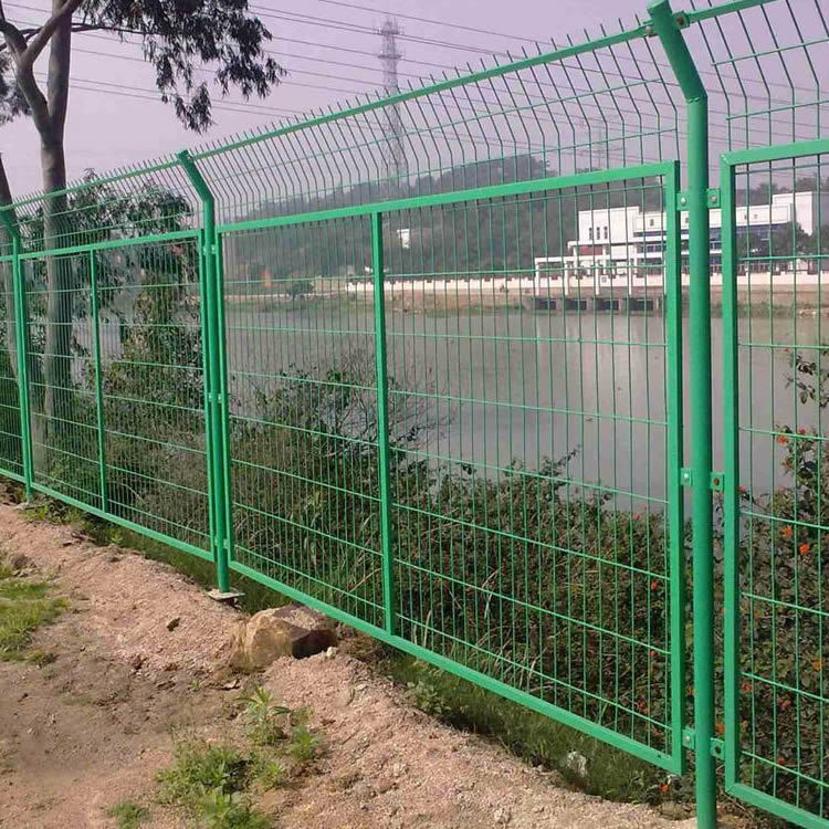 厂家直销 订做护栏网 围栏网 森久防护网