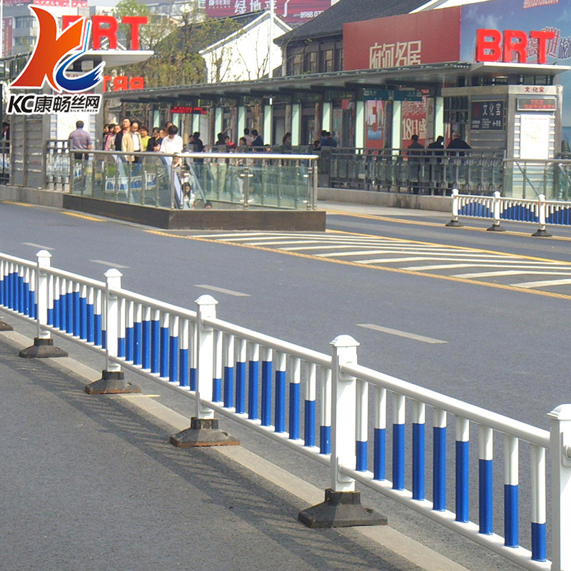 厂家供应城市交通警示隔离栏 马路公路安全防护栏锌钢市政护栏