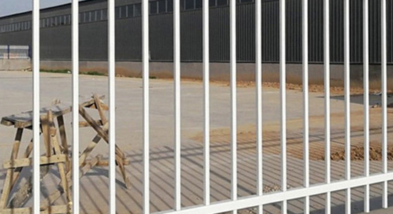 【万春丝网】低价现货 锌钢隔离栏 铁艺防护围栏 厂区庭院锌钢围栏 品质保障