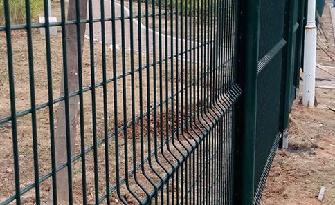 中路 框架护栏网  高速公路护栏网 圈地铁丝网 隔离网围栏