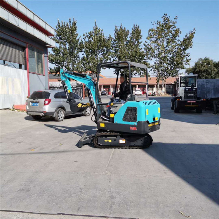 小型挖掘机家用挖土微型钩机工程履带农用挖机果园微挖小勾机公路