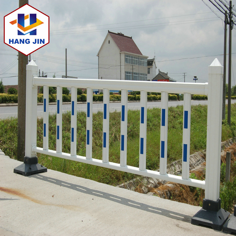 厂家直发市政护栏道路交通隔离栏规格齐全市政园林锌钢护栏可定制