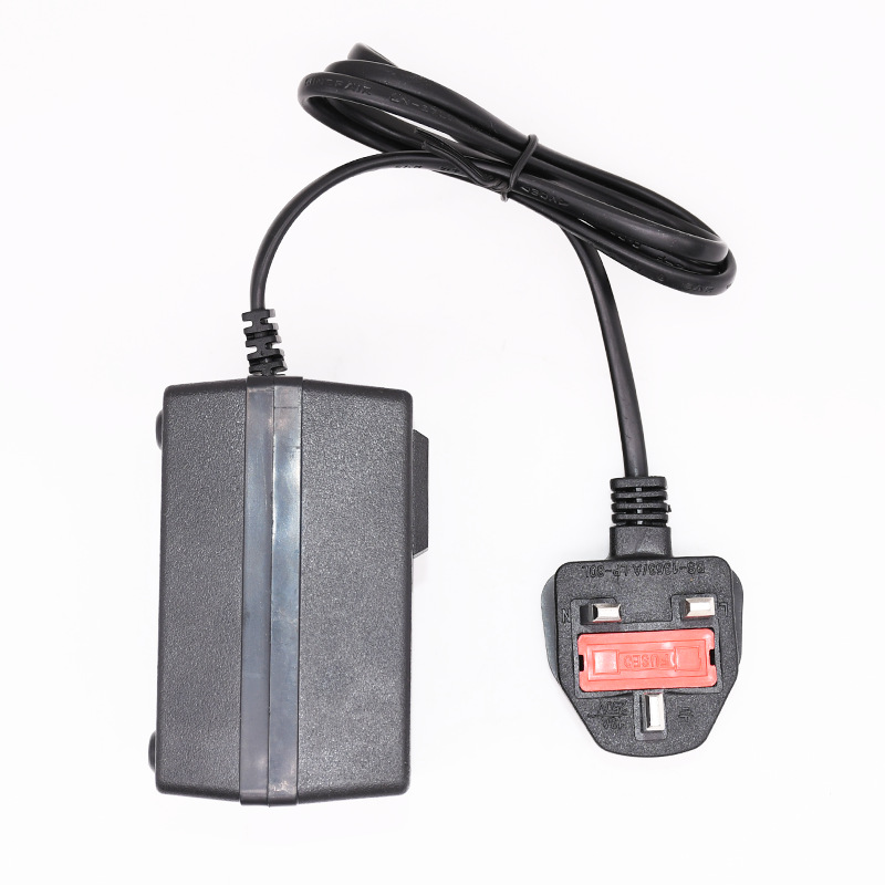 220V转110V200W英规侧3